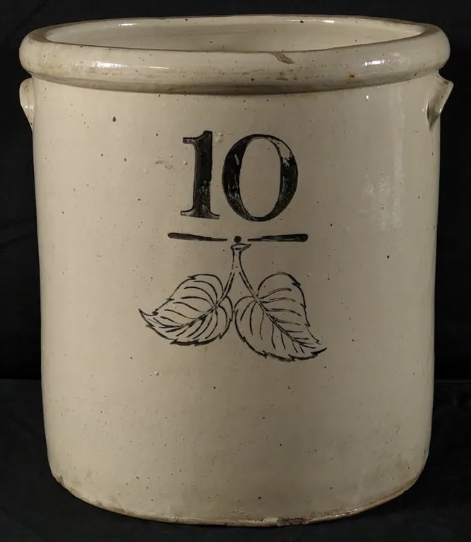 10 GAL RED WING STONEWARE ELEPHANT EAR CROCK