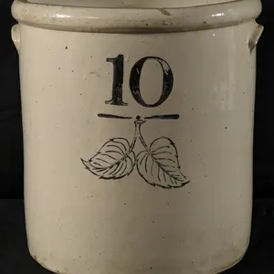 10 GAL RED WING STONEWARE ELEPHANT EAR CROCK