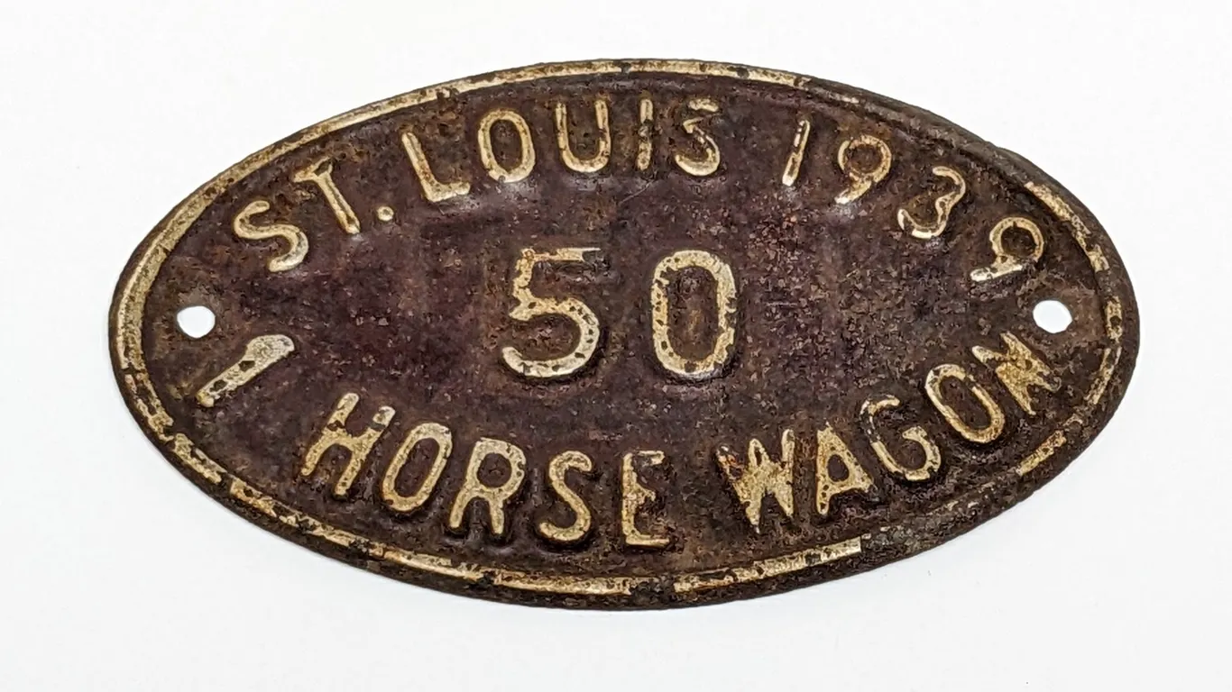1939 ST LOUIS 1 HORSE WAGON LICENE PLATE #50