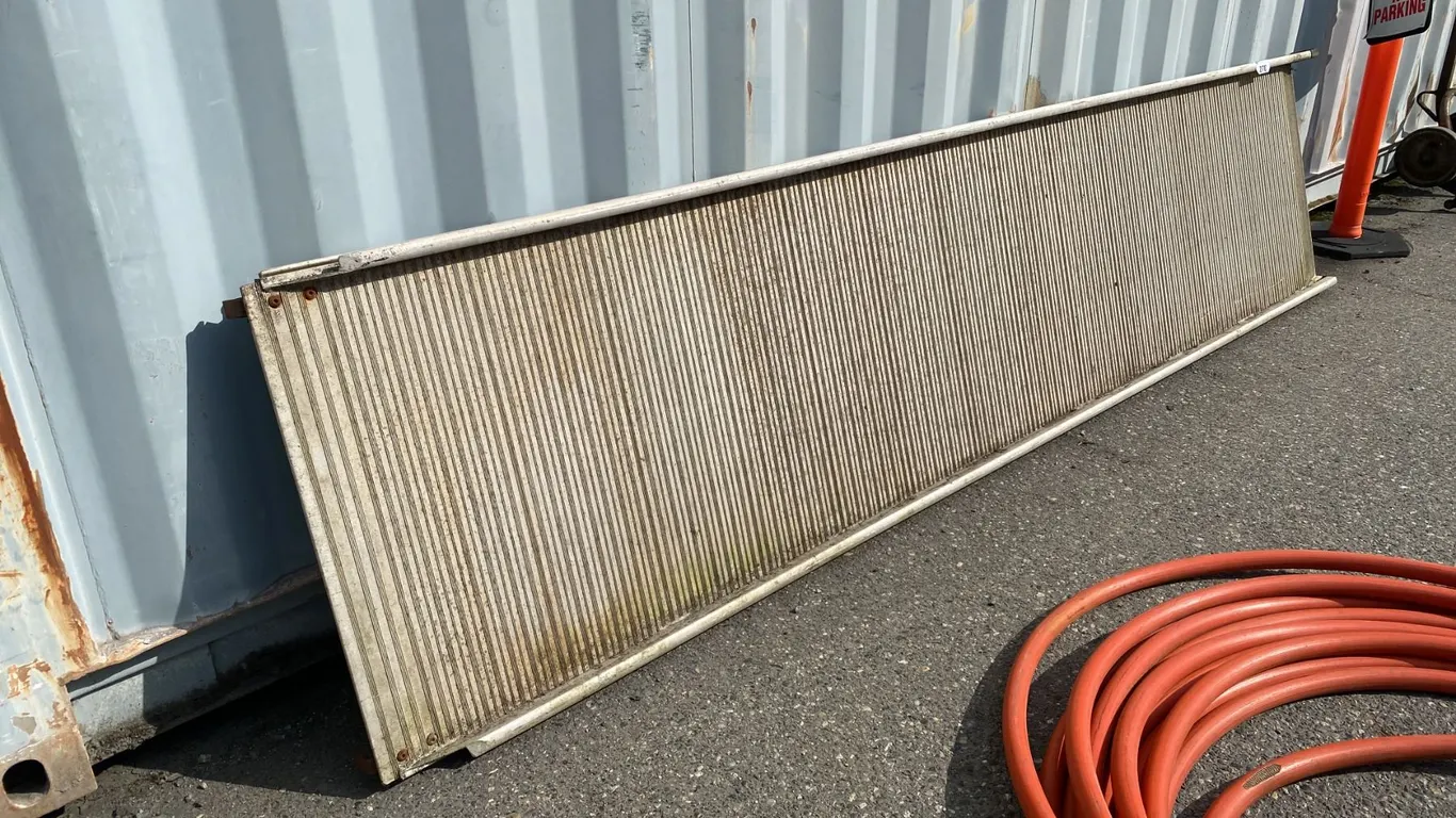 TODCO METAL COMMERCIAL BOX TRUCK ALUMINUM LOADING RAMP APPROX 140"L