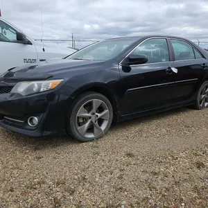 2014  Toyota  Camry  SE V6 4dr Sedan