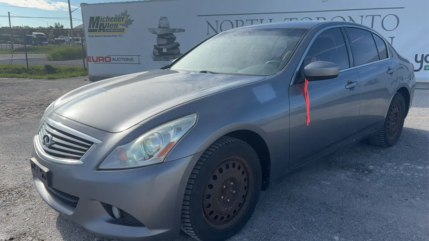 2011 INFINITI G25 Sedan AWD x 4dr Sedan