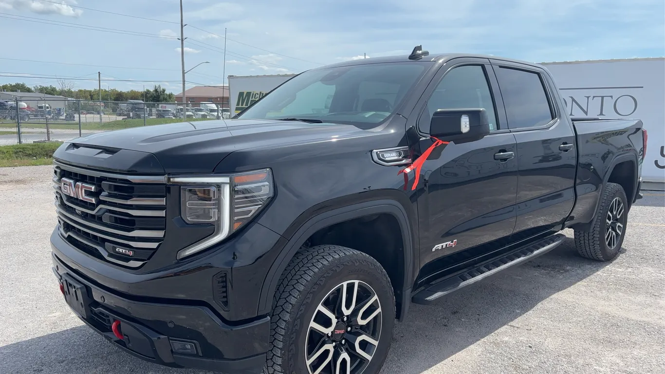 2025 GMC Sierra 1500 4x4 AT4 4dr Crew Cab 5.8 ft. SB