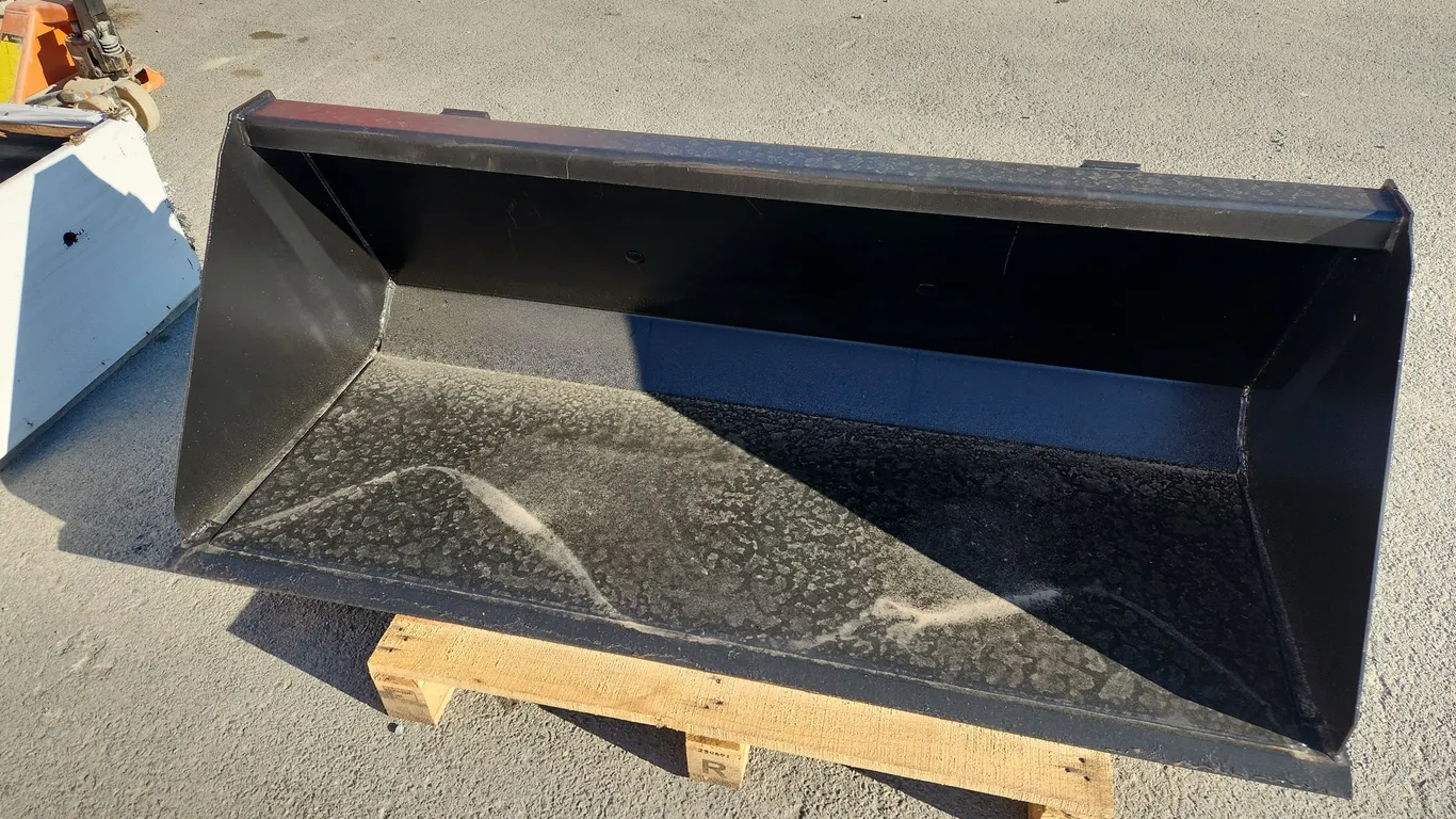 71" Bucket - Telehandler Attachment Type