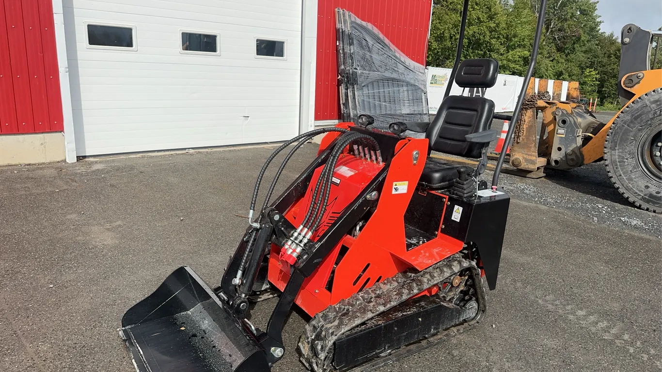 2026 SD Lanch SSL580 Ride On Tracked Mini Skid Steer
