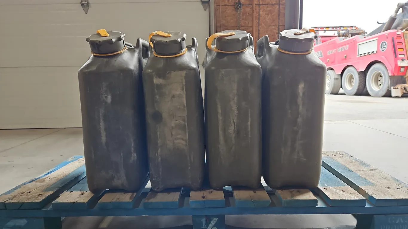 4 20L Diesel Fuel Cans