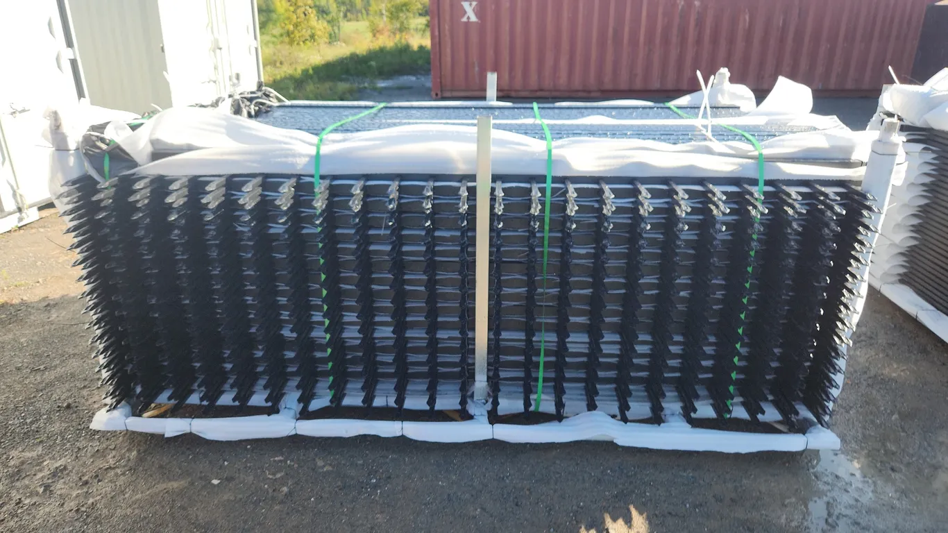 Iron Fencing - 4 Rail (30 pcs)