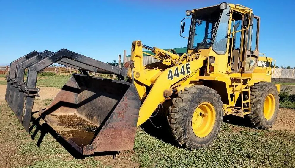 1994 Deere 444E Wheel Loader