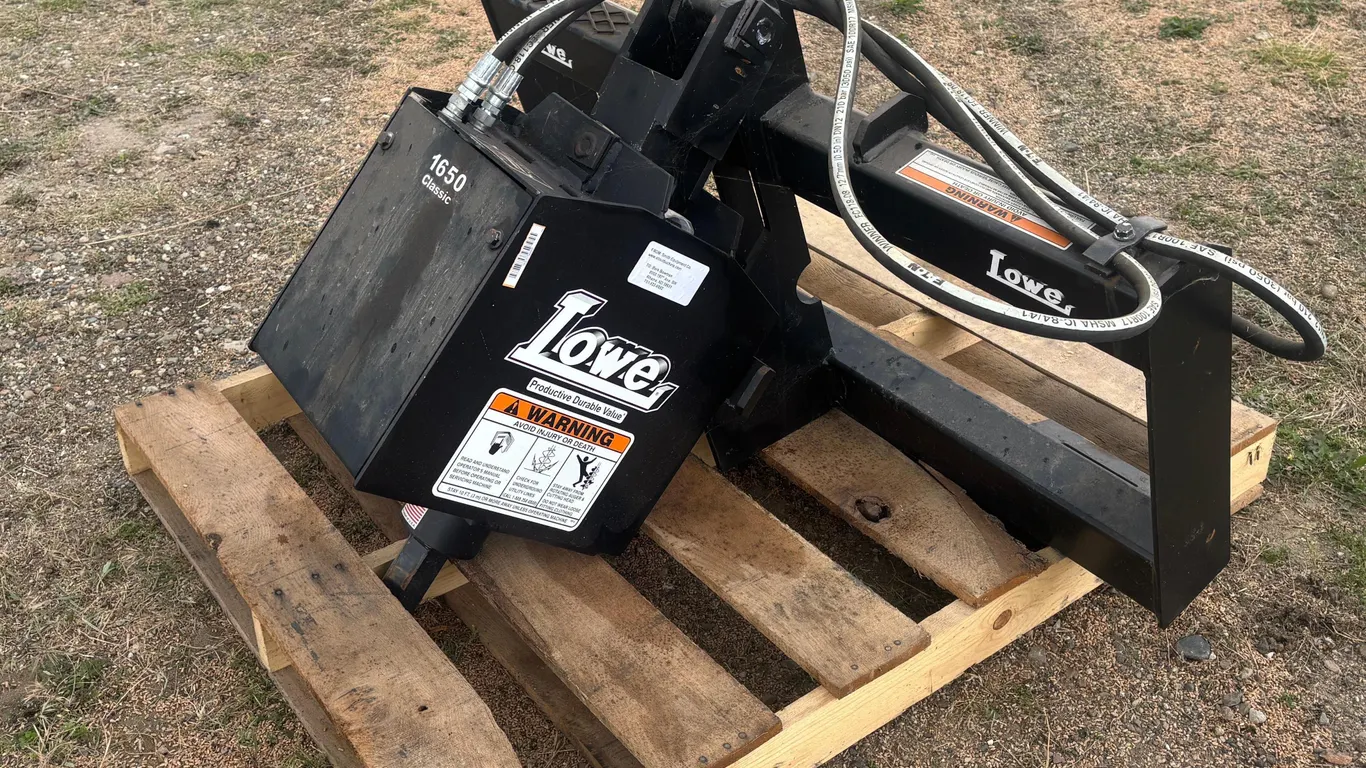 2018 Lowe 1650 Post Hole Digger