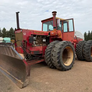 Versatile 800 Tractor