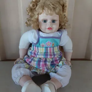 2001 Heritage Mint Ltd Vinyl Doll 19" Tall