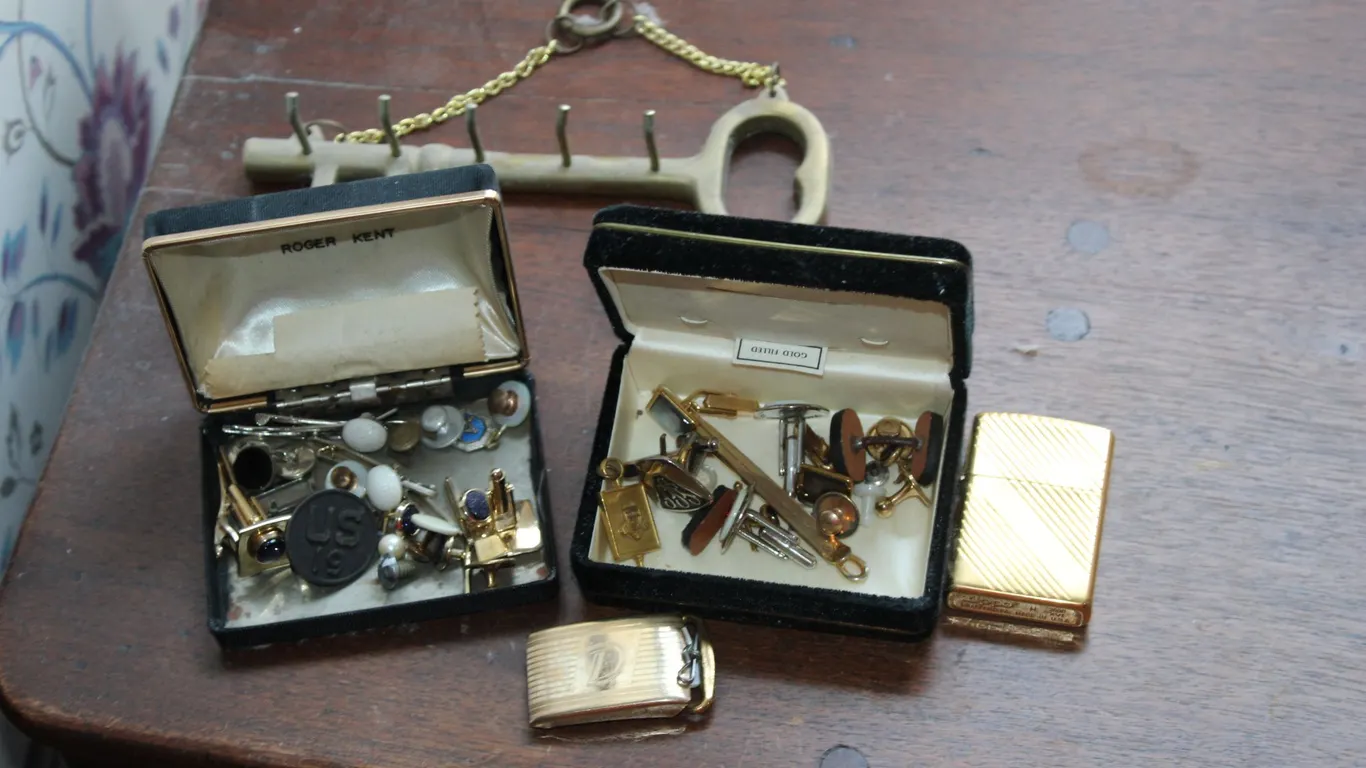 Costume Jewelry & Lighter