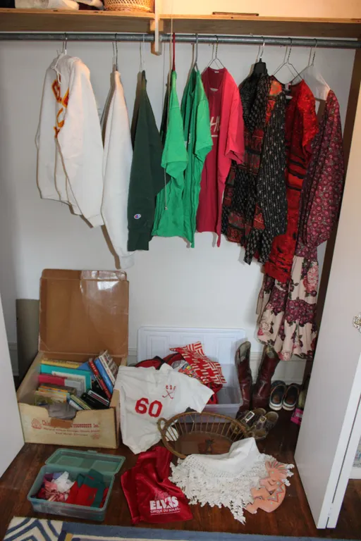 Clothing, Shoes & Linens