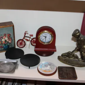Clock & Décor