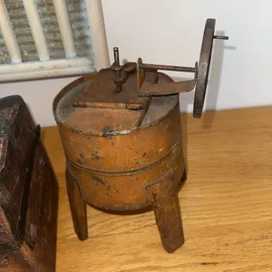 Rare salesman sample (washing machine) wash board, etc.