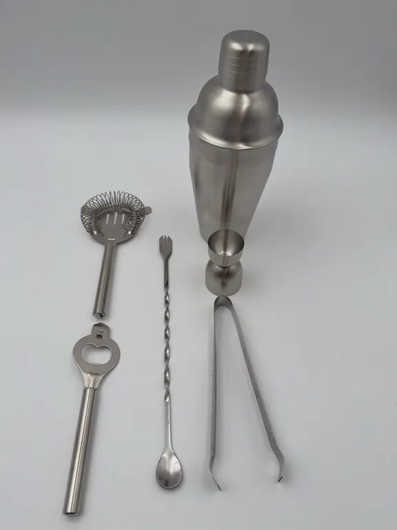 Silvertone Barware Shaker and Tool Set Preowned