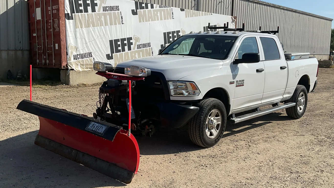 2015 RAM 2500 CREW CAB 4X4 PICKUP VIN: 3C6TR5CT7FG689276