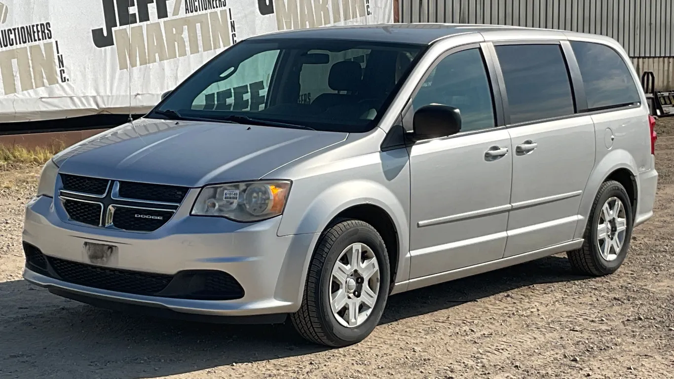 2011 DODGE GRAND CARAVAN VIN: 2D4RN4DG6BR788933 FWD