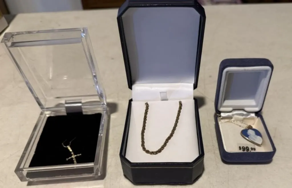 Marked 10K Gold Cross Pendant, Marked 10K Gold 24"