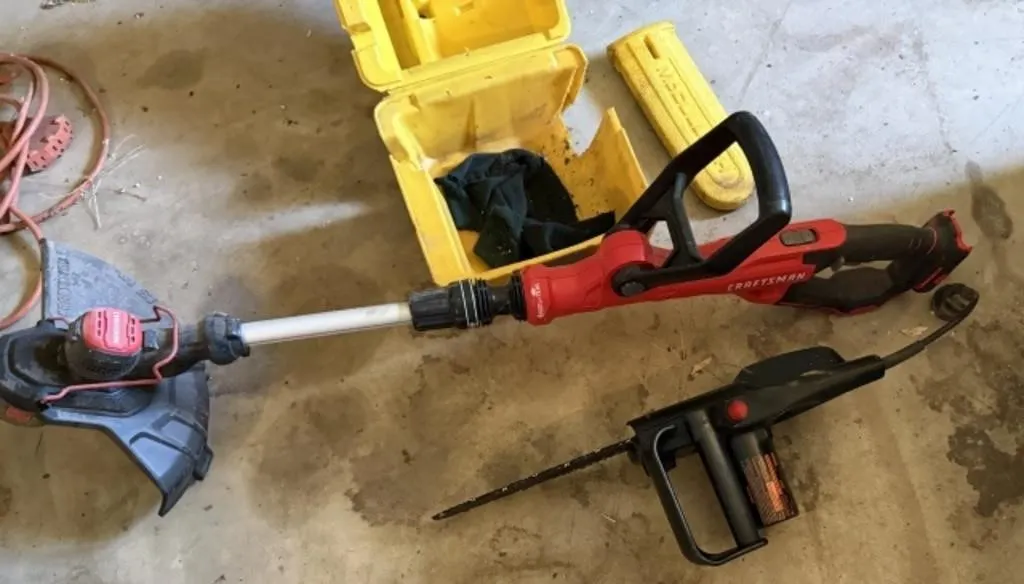 Craftsman Battery Operated String Trimmer,
