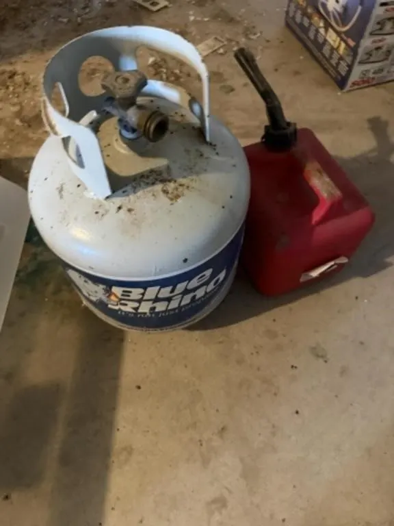 Blue Rhino Propane Tank, Gas Can