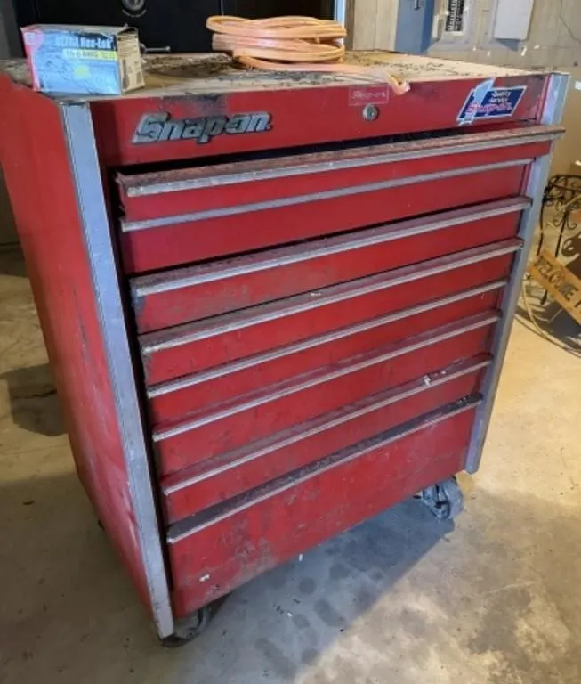 Snap On Rolling Tool Cabinet, Misc. HD Sockets
