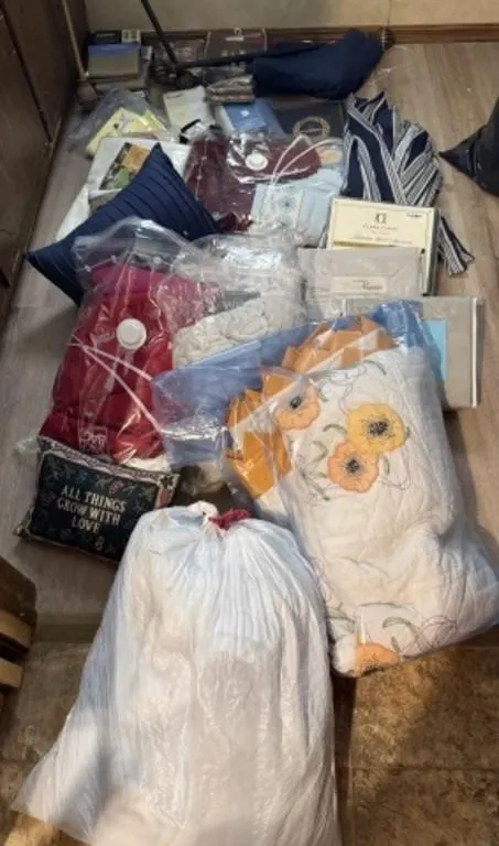 Curtains, Curtain Rods, Pillow Cases, Quilt,