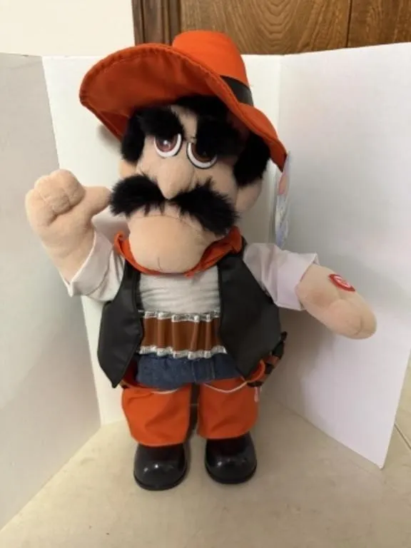 Animated Musical Plush Pistol Pete Doll