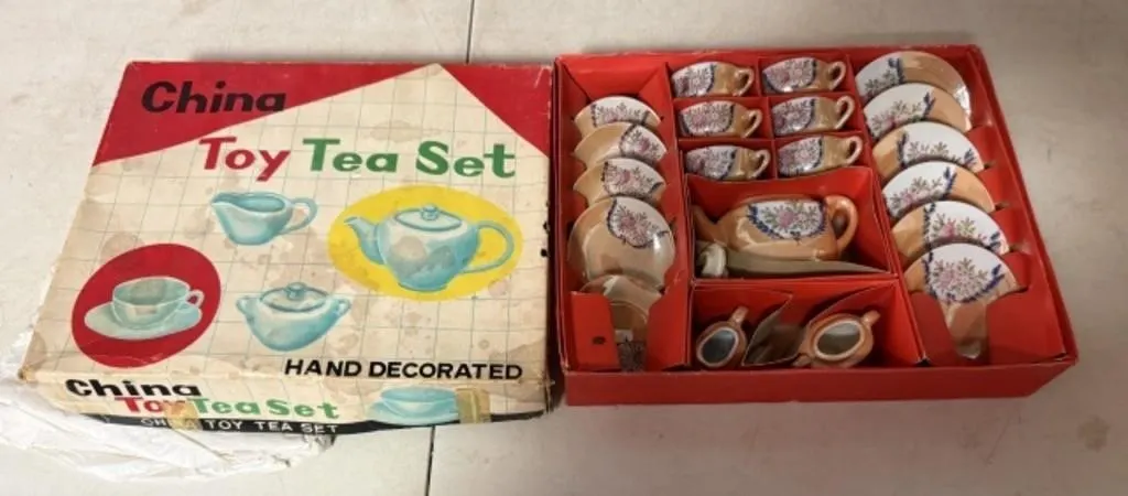 China Toy Tea Set