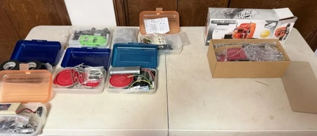 Peterbilt 378 Model Kit, Misc. Model Car Parts