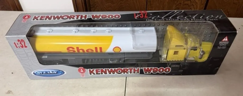 Welly Die Cast Model Kenworth W900 Truck w/ Shell