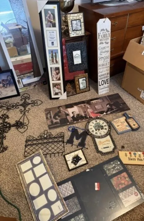 Misc. Wall Art, Picture Frames, Full Length Mirror