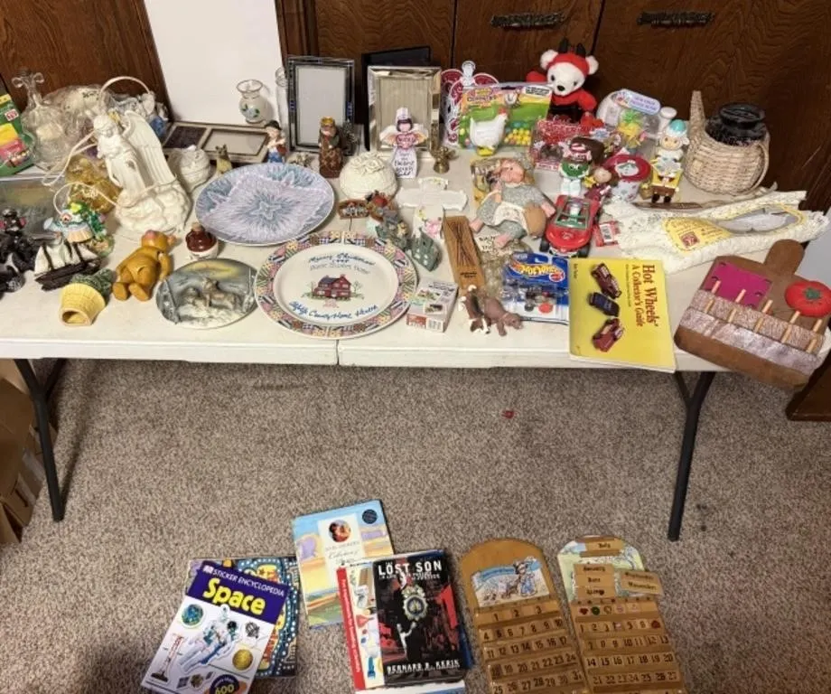Books, Decorative Plates, Toys, Figurines,