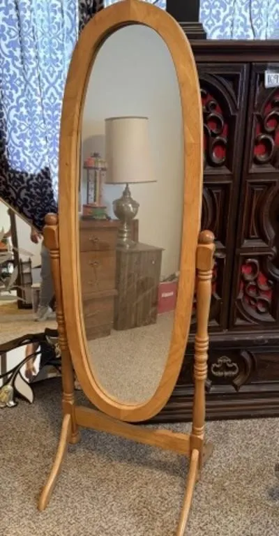 Freestanding Wood Oval Swivel Mirror