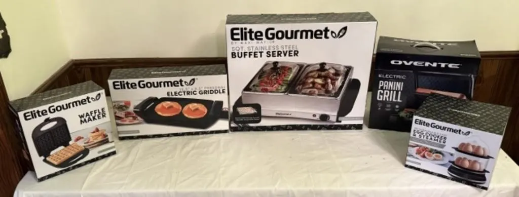 5+/- Kitchen Cooking Items (In the Box)