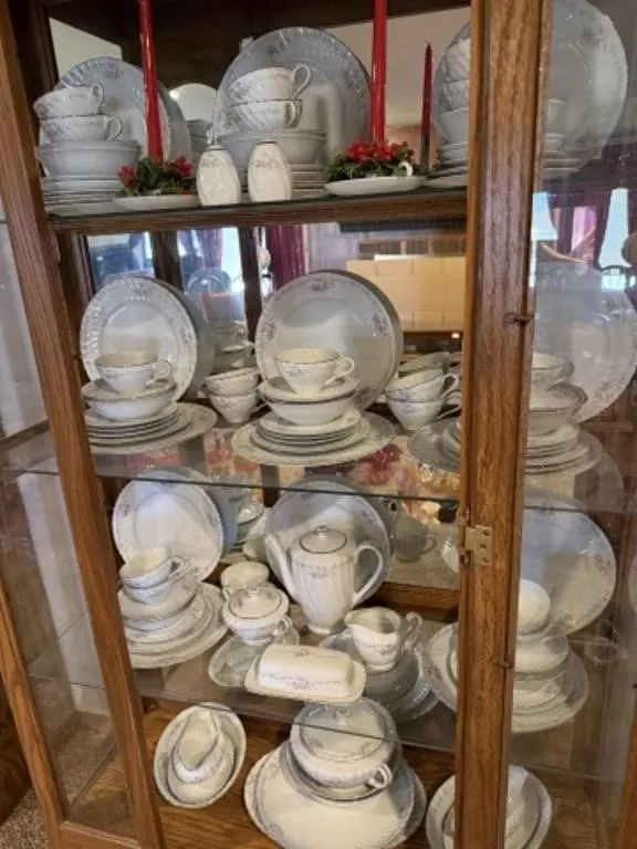 Vintage Gold Standard Genuine Porcelain Dish Set