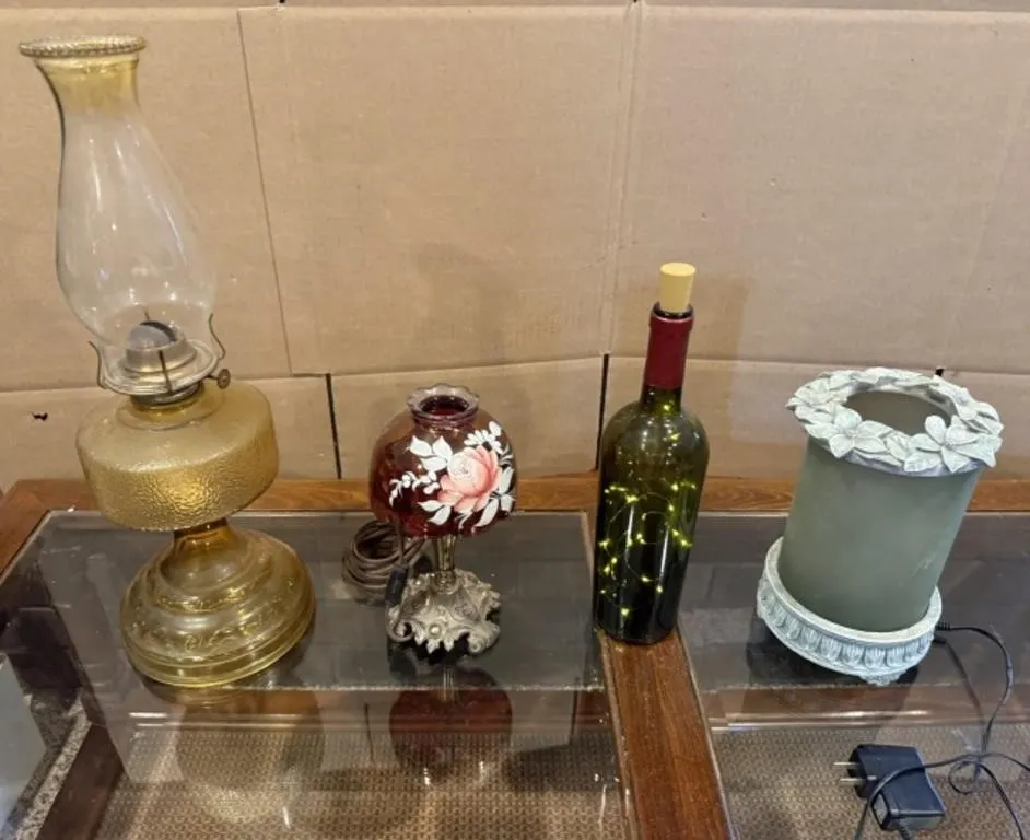Vintage Oil Lamp, Small Table Lamp, Decorative
