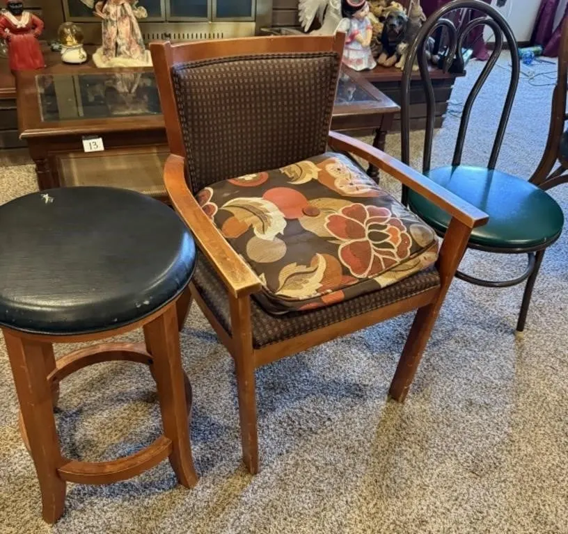 Barstool, 2 Chairs