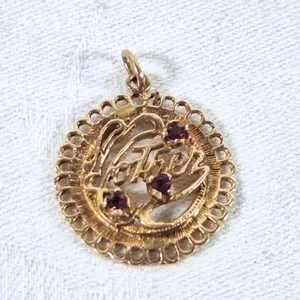 10K Mother Pendant
