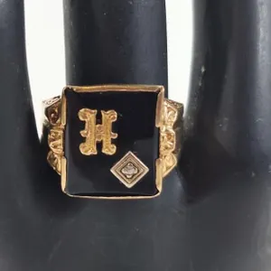 10K black onyx and diamond initial "H" signet