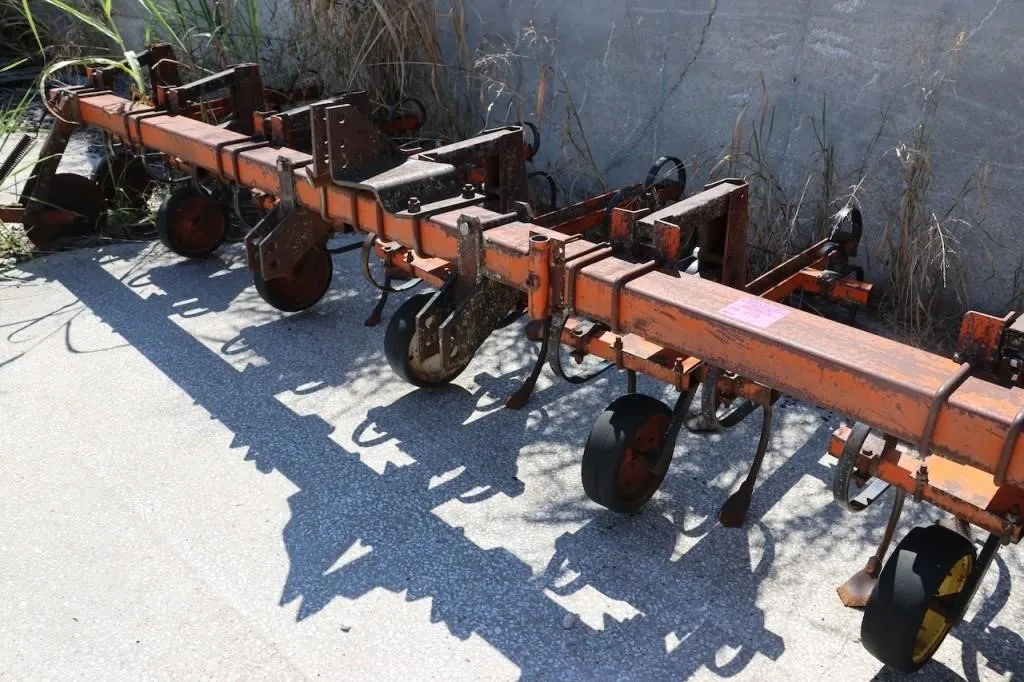 117 Six row Danish tine cultivator