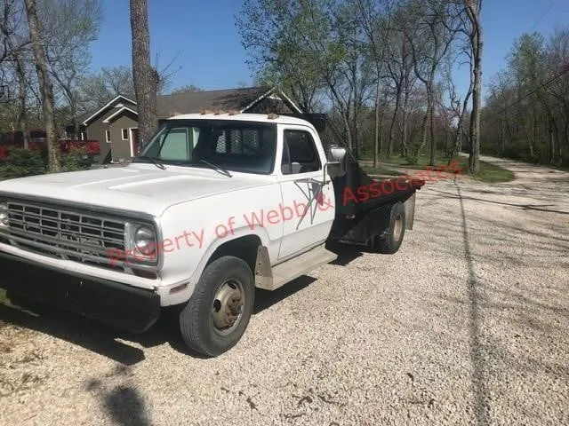 1975 Dodge D300 (1 ton) pickup, 93,615 original