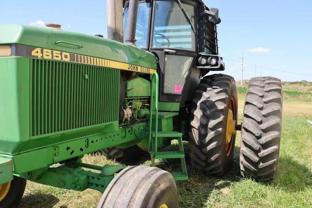 John Deere 4650 tractor, ID#4038, 9150 hours,