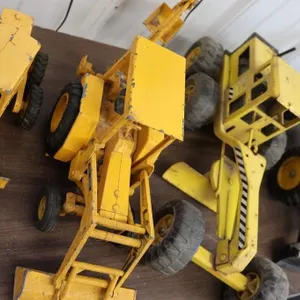Construction assortment of toys