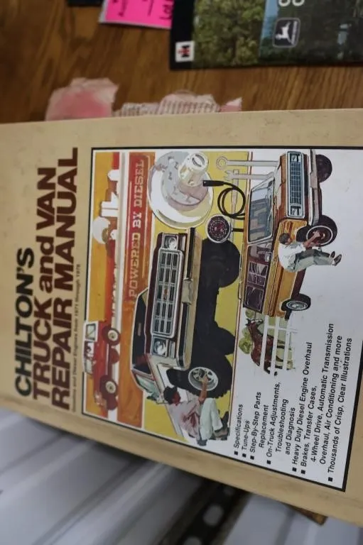 Chilton�s 71-78 Truck repair manual