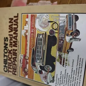 Chilton�s 71-78 Truck repair manual