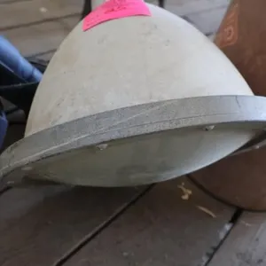 Large explosion proof light fixture