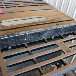 Table saw 40�x27�