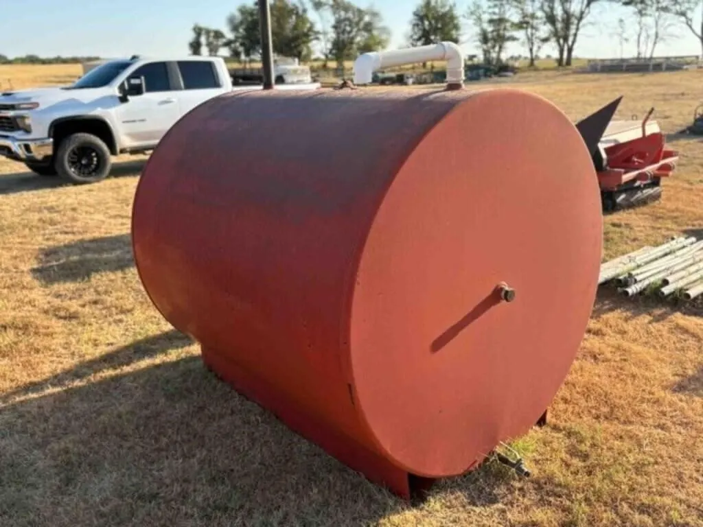 1000 Gallon Fuel Tank
