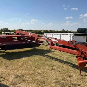 New Holand 1431 Swather